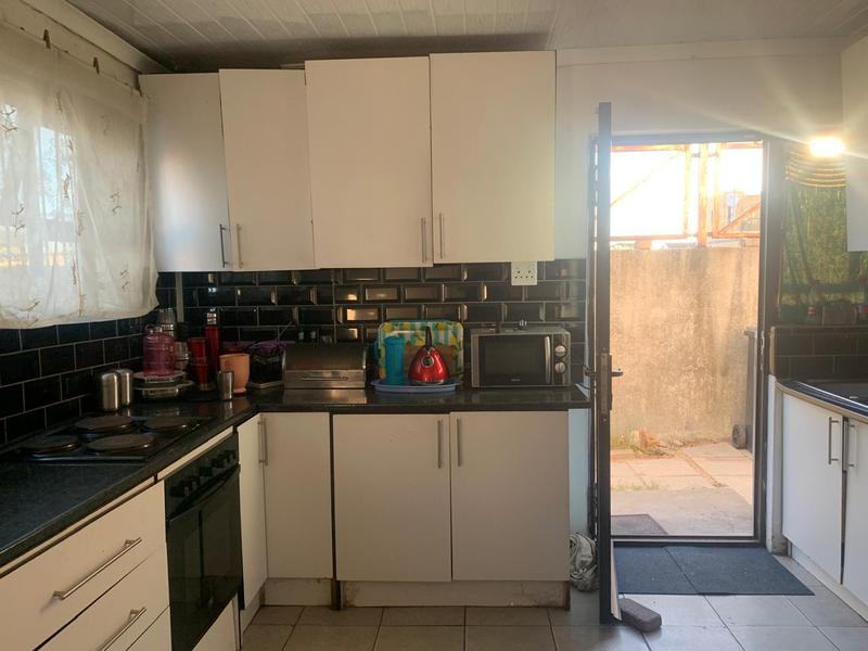 5 Bedroom Property for Sale in Russels Rest Western Cape